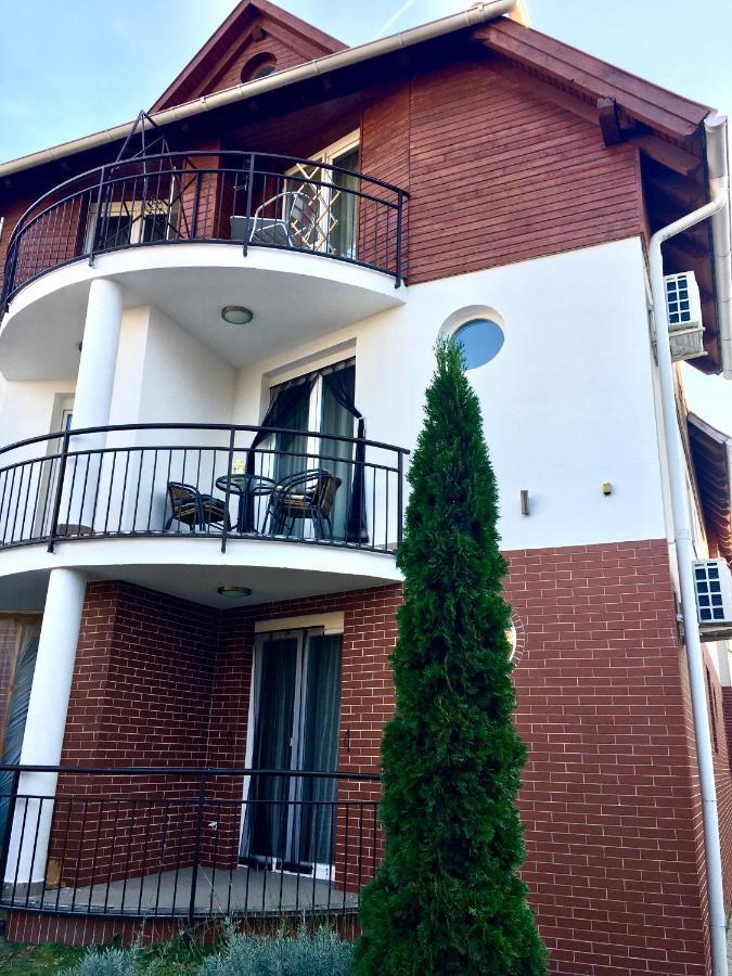 Lake Apartment Apartament Hévíz