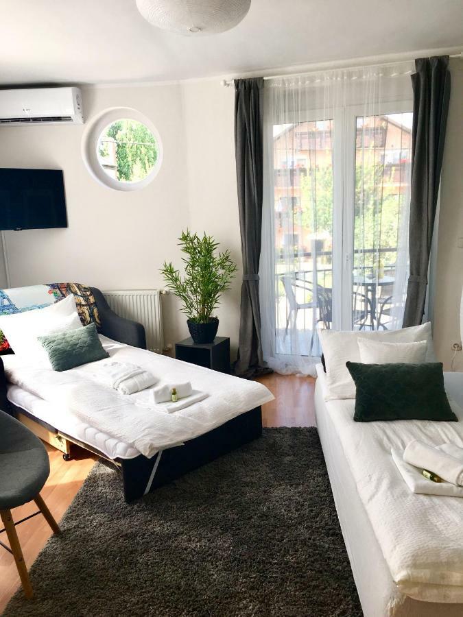 Lake Apartment Apartment